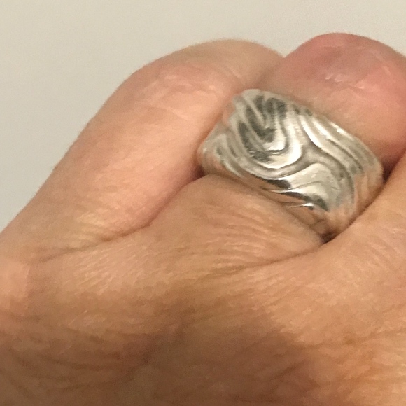 Tiffany & Co Sterling Silver Wood Grain Ring - Picture 3 of 4